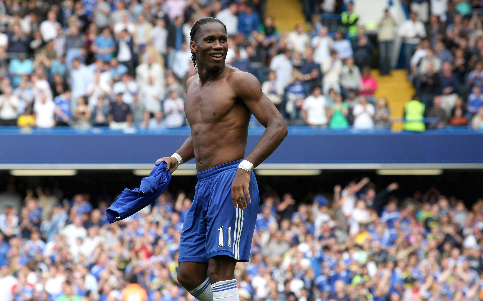 足球联赛冠军争夺战分析